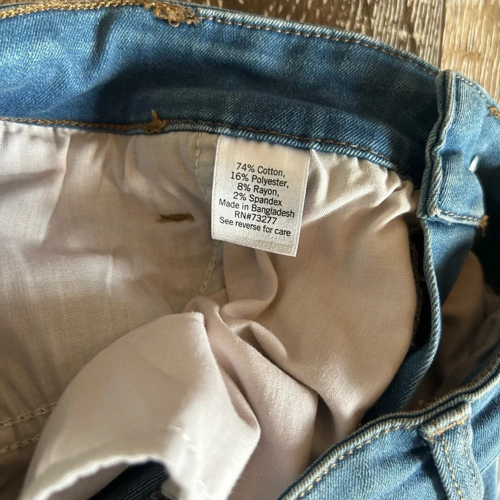 Nine West Women’s Bermuda Mid Rise Denim Jean Shorts Size 28 - Picture 10 of 10